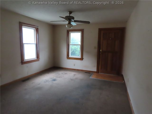 217 17th Street, Dunbar, WV 25064
