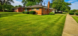 25055 Pierce Street, Southfield, MI 48075