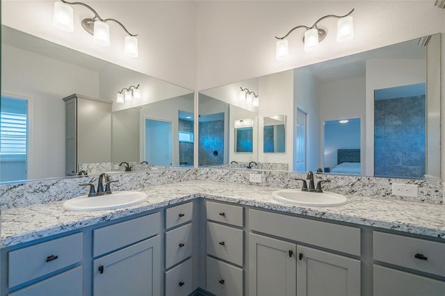 11359 ZIMMERMAN PATH, Oxford, FL 34484