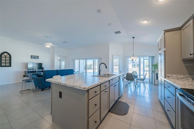 11359 ZIMMERMAN PATH, Oxford, FL 34484