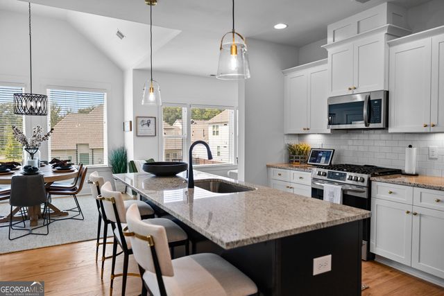 73 Oakhurst Trail, Sharpsburg, GA 30277