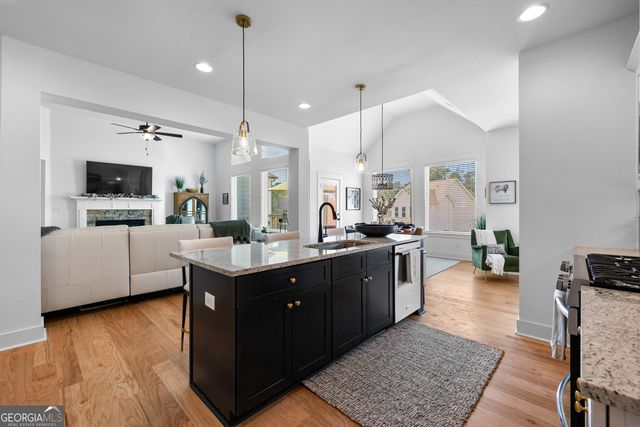 73 Oakhurst Trail, Sharpsburg, GA 30277