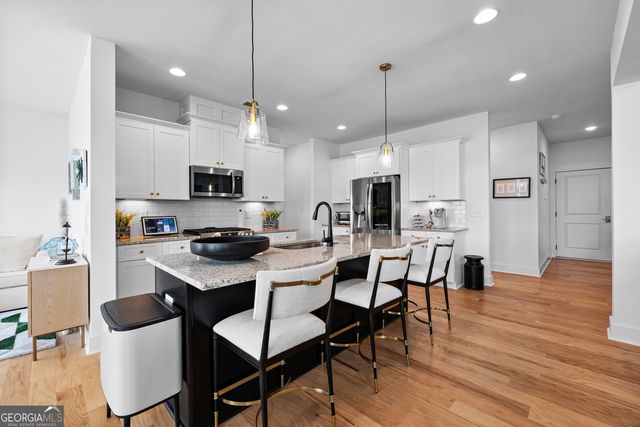 73 Oakhurst Trail, Sharpsburg, GA 30277