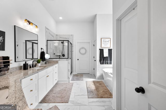 73 Oakhurst Trail, Sharpsburg, GA 30277