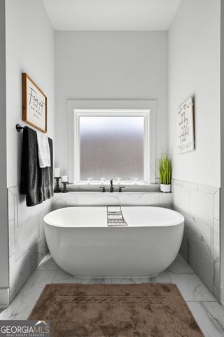 73 Oakhurst Trail, Sharpsburg, GA 30277