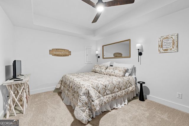 73 Oakhurst Trail, Sharpsburg, GA 30277