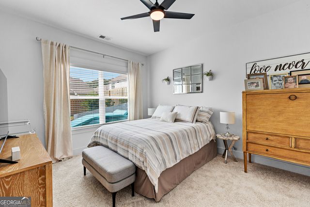 73 Oakhurst Trail, Sharpsburg, GA 30277