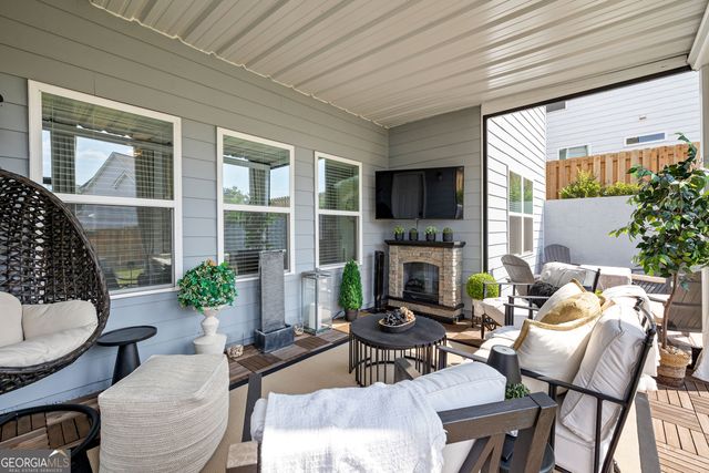 73 Oakhurst Trail, Sharpsburg, GA 30277