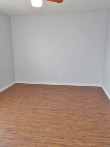 6933 Sunflower Circle N, Fort Worth, TX 76120