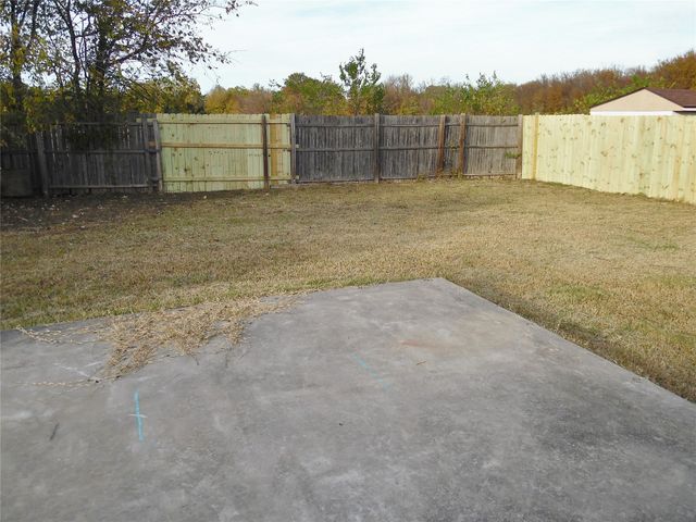 6933 Sunflower Circle N, Fort Worth, TX 76120