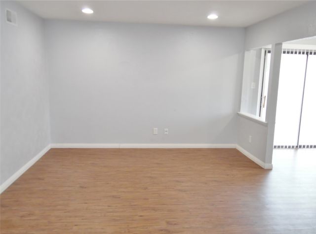 6933 Sunflower Circle N, Fort Worth, TX 76120