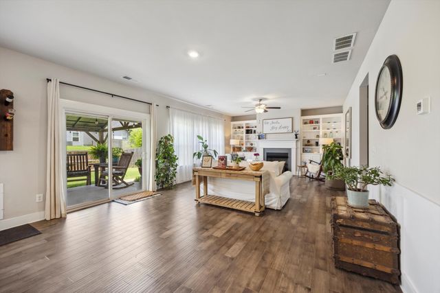 8517 Kensley Lane, Hixson, TN 37343