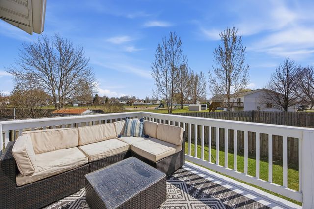1918 55th Avenue S, Fargo, ND 58104