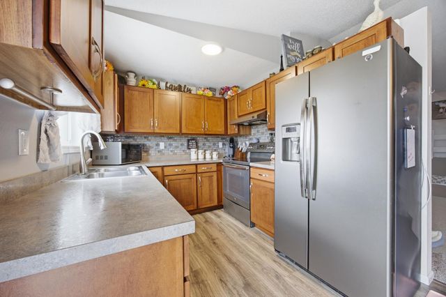 1918 55th Avenue S, Fargo, ND 58104