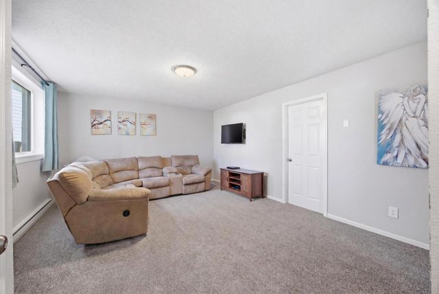 1918 55th Avenue S, Fargo, ND 58104