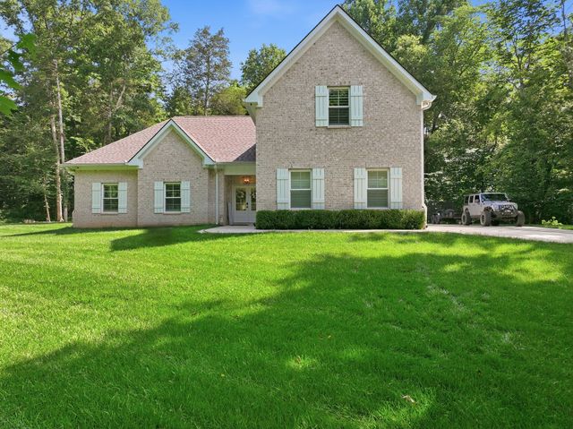1304 Summer Station Dr, Chapel Hill, TN 37034