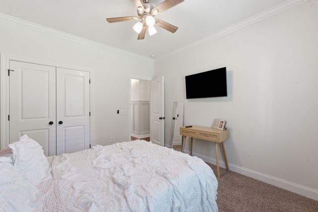1304 Summer Station Dr, Chapel Hill, TN 37034