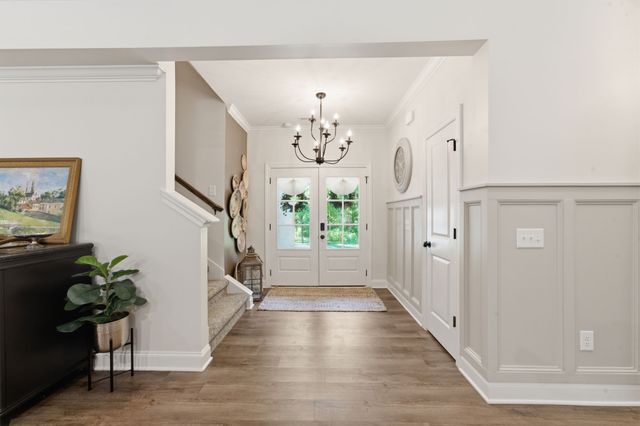 1304 Summer Station Dr, Chapel Hill, TN 37034