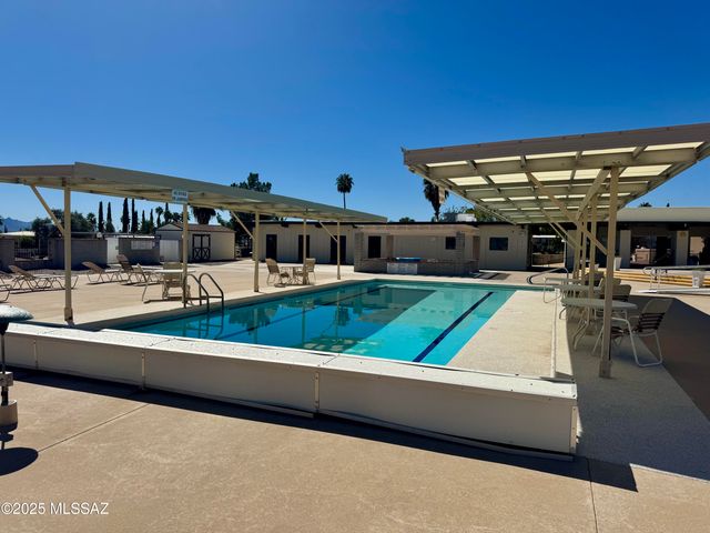 176 W Rama Drive, Green Valley, AZ 85614