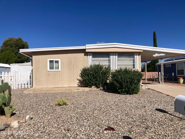 176 W Rama Drive, Green Valley, AZ 85614