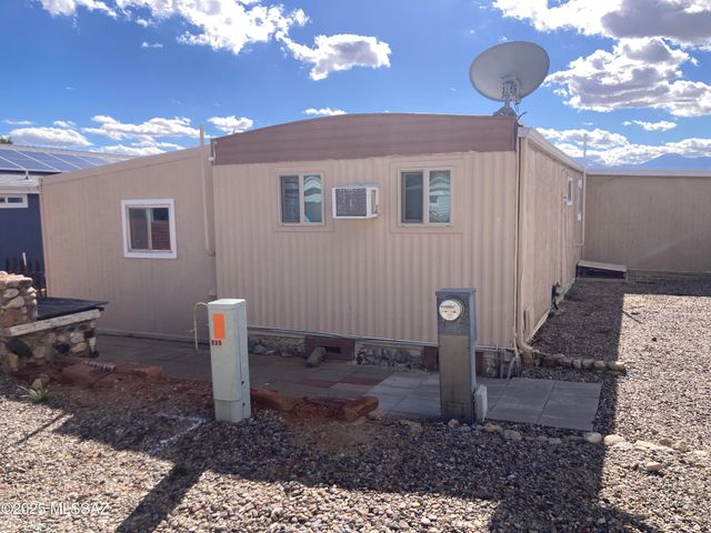 176 W Rama Drive, Green Valley, AZ 85614