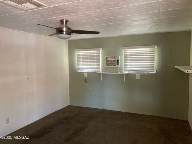 176 W Rama Drive, Green Valley, AZ 85614