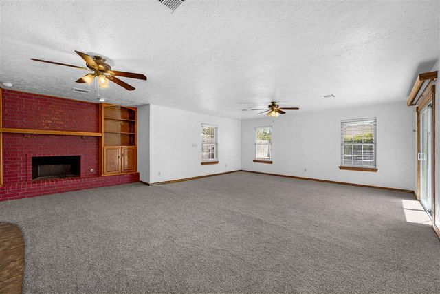 1616 SE Indiana Ave, Lawton, OK 73501