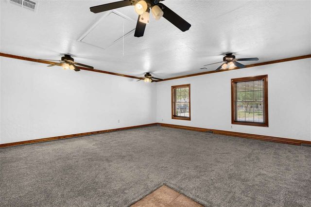 1616 SE Indiana Ave, Lawton, OK 73501