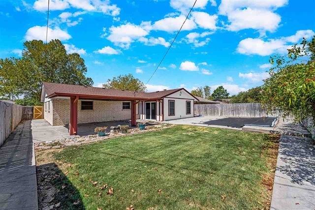 1616 SE Indiana Ave, Lawton, OK 73501