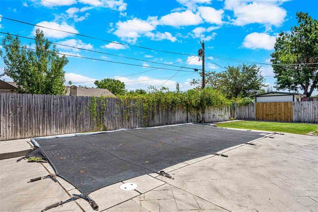 1616 SE Indiana Ave, Lawton, OK 73501