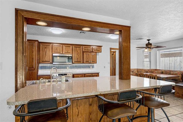 1616 SE Indiana Ave, Lawton, OK 73501