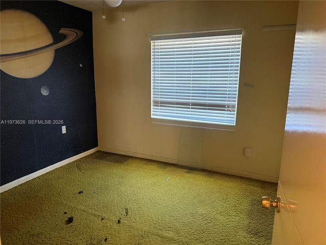 100 NE 212th Ter, Miami Gardens, FL 33179