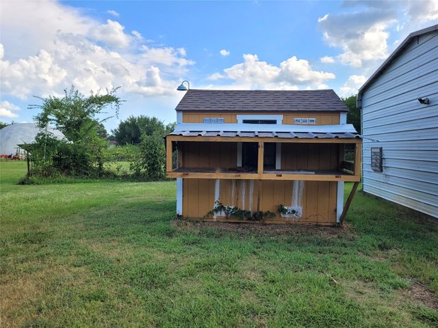 735 SW 1st, Detroit, TX 75436
