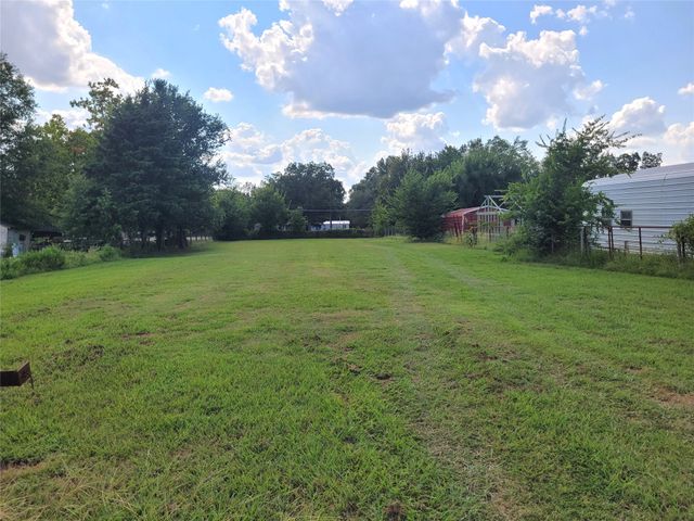 735 SW 1st, Detroit, TX 75436