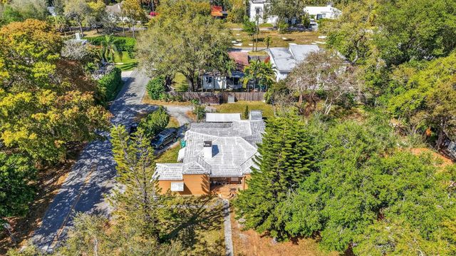 707 NE 113th Street, Biscayne Park, FL 33161