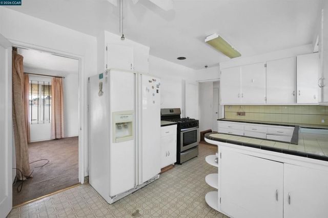 1543 Havenscourt Blvd, Oakland, CA 94621