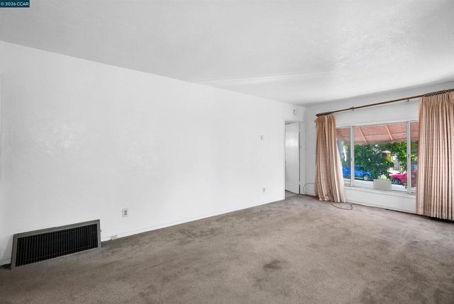 1543 Havenscourt Blvd, Oakland, CA 94621