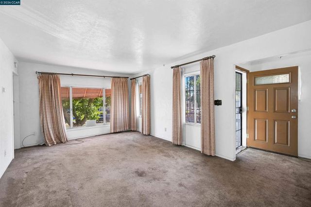 1543 Havenscourt Blvd, Oakland, CA 94621
