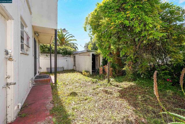 1543 Havenscourt Blvd, Oakland, CA 94621