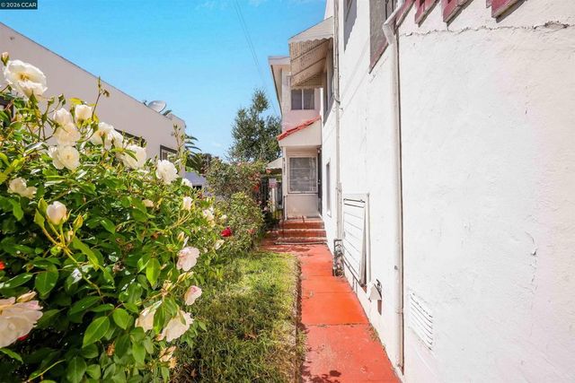 1543 Havenscourt Blvd, Oakland, CA 94621