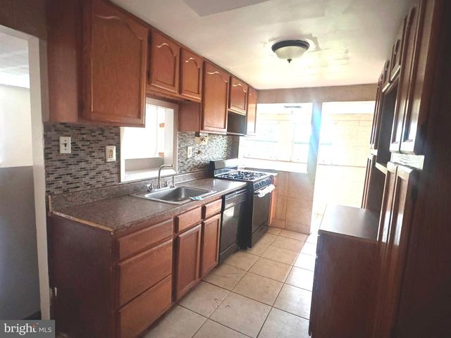 5 E RODGERS ST, Ridley Park, PA 19078