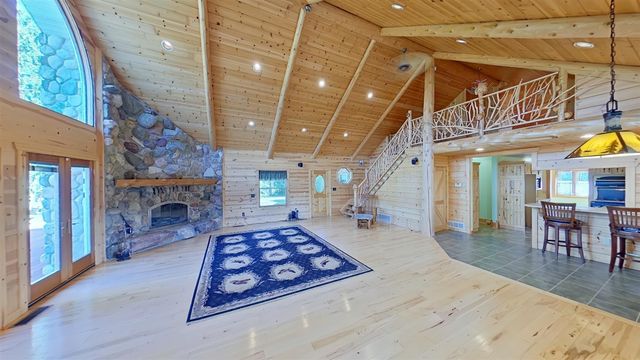 17787 Indian Prairie Road, White Pigeon, MI 49099