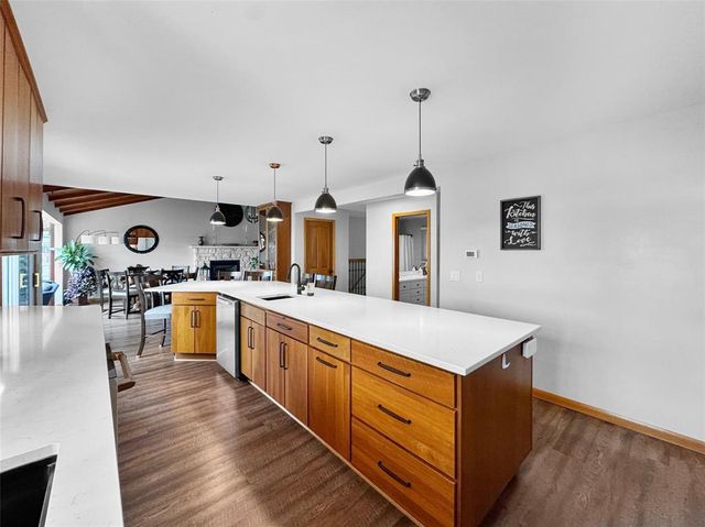 611 Moonlight Drive, Altoona, WI 54720