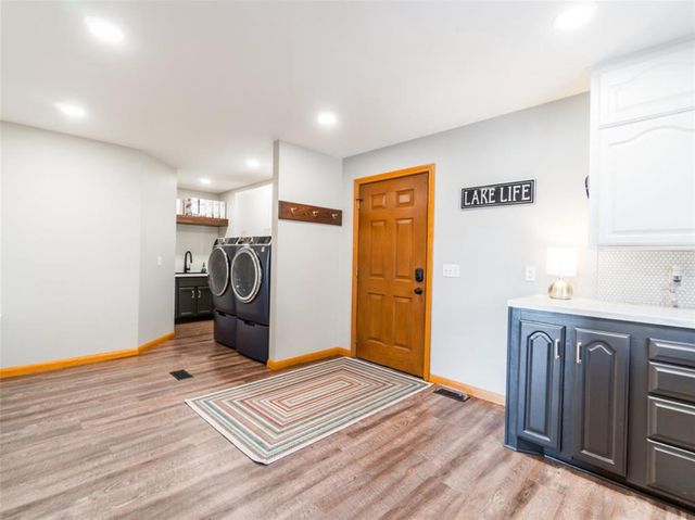 611 Moonlight Drive, Altoona, WI 54720