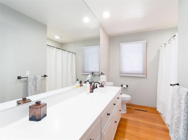 611 Moonlight Drive, Altoona, WI 54720