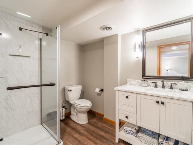 611 Moonlight Drive, Altoona, WI 54720