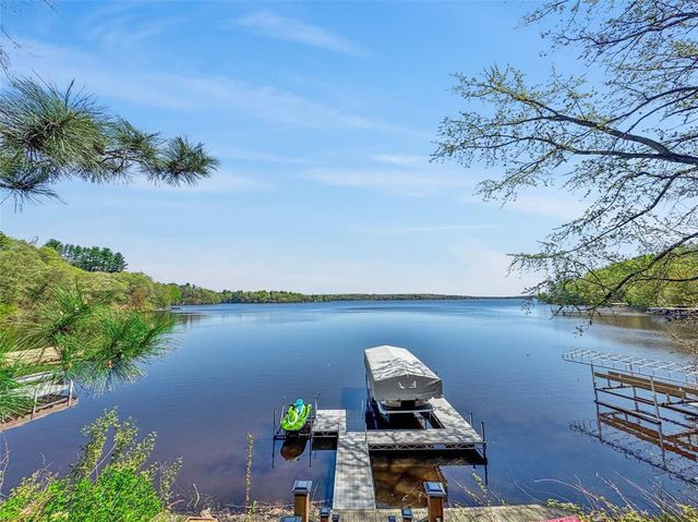 611 Moonlight Drive, Altoona, WI 54720