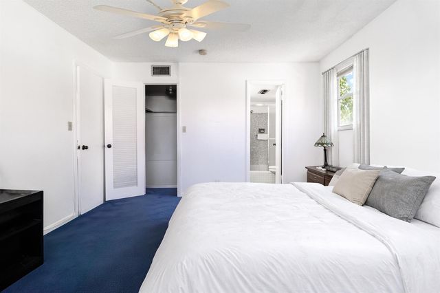 2800 Sunrise Lakes Drive W Apt 301, Sunrise, FL 33322