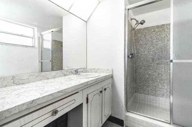 2800 Sunrise Lakes Drive W Apt 301, Sunrise, FL 33322