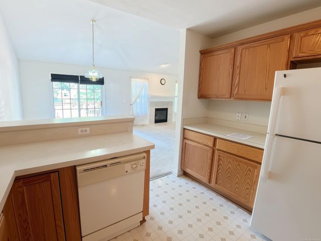 44443 Patricia, Sterling Heights, MI 48314